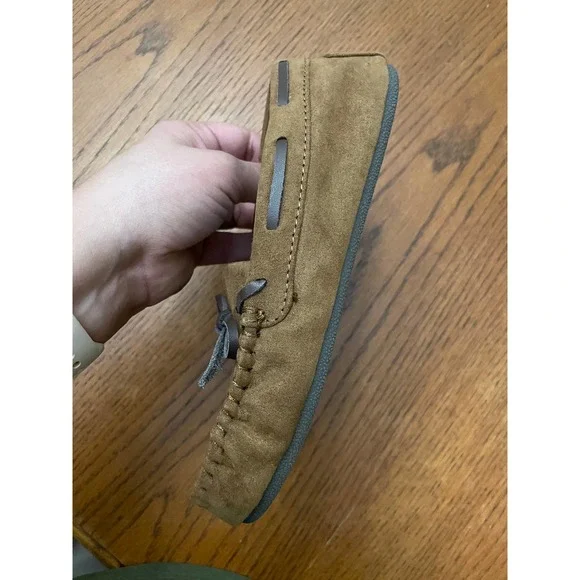 NWT Cat & Jack Boys Slippers Size 2 - Picture 7 of 13